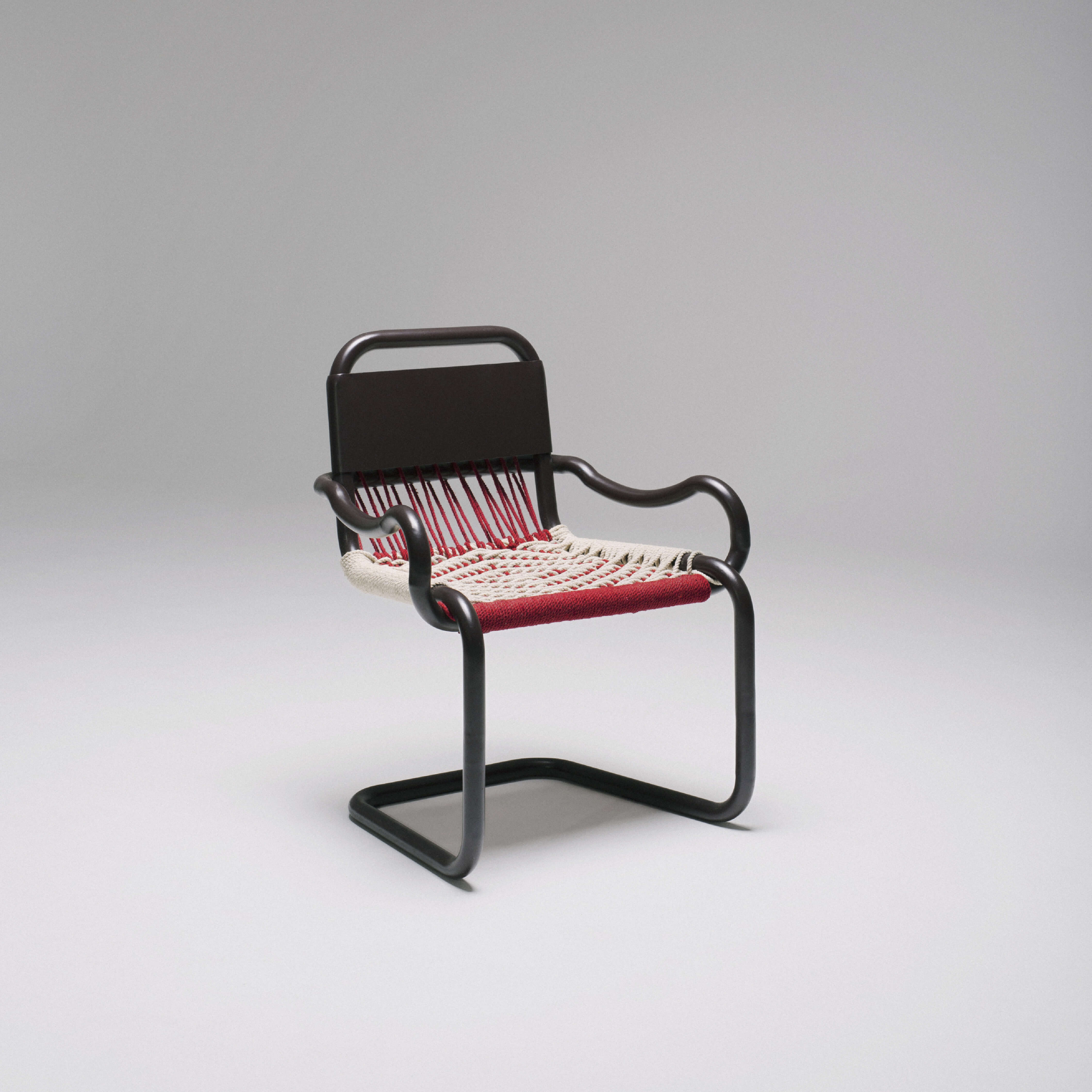 Profiler, Exploring: Cross Cultural Chairs Colonization of the act of sitting (Fig. 3)