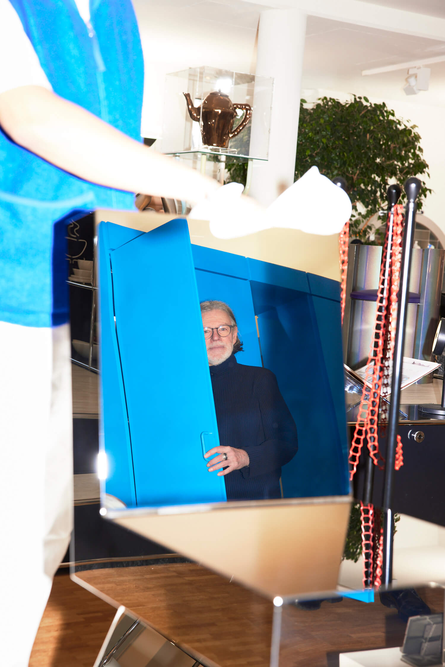 Profiler, Exploring: Hans Ulrich Maurer Extraordinary Design (Fig. 1)