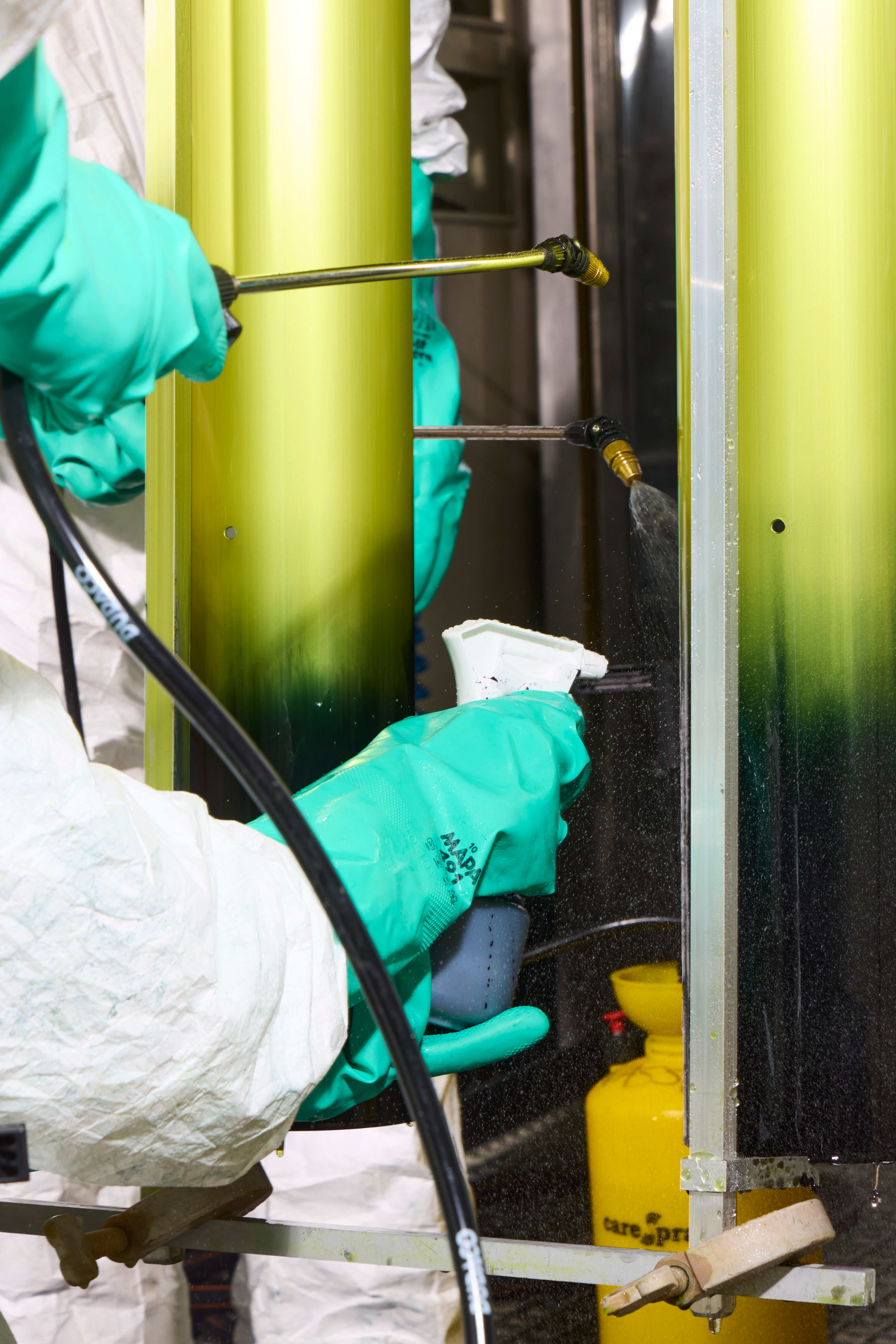 Profiler, Reading: Panter & Tourron & BWB Surface Technology Hall (Fig. 3)