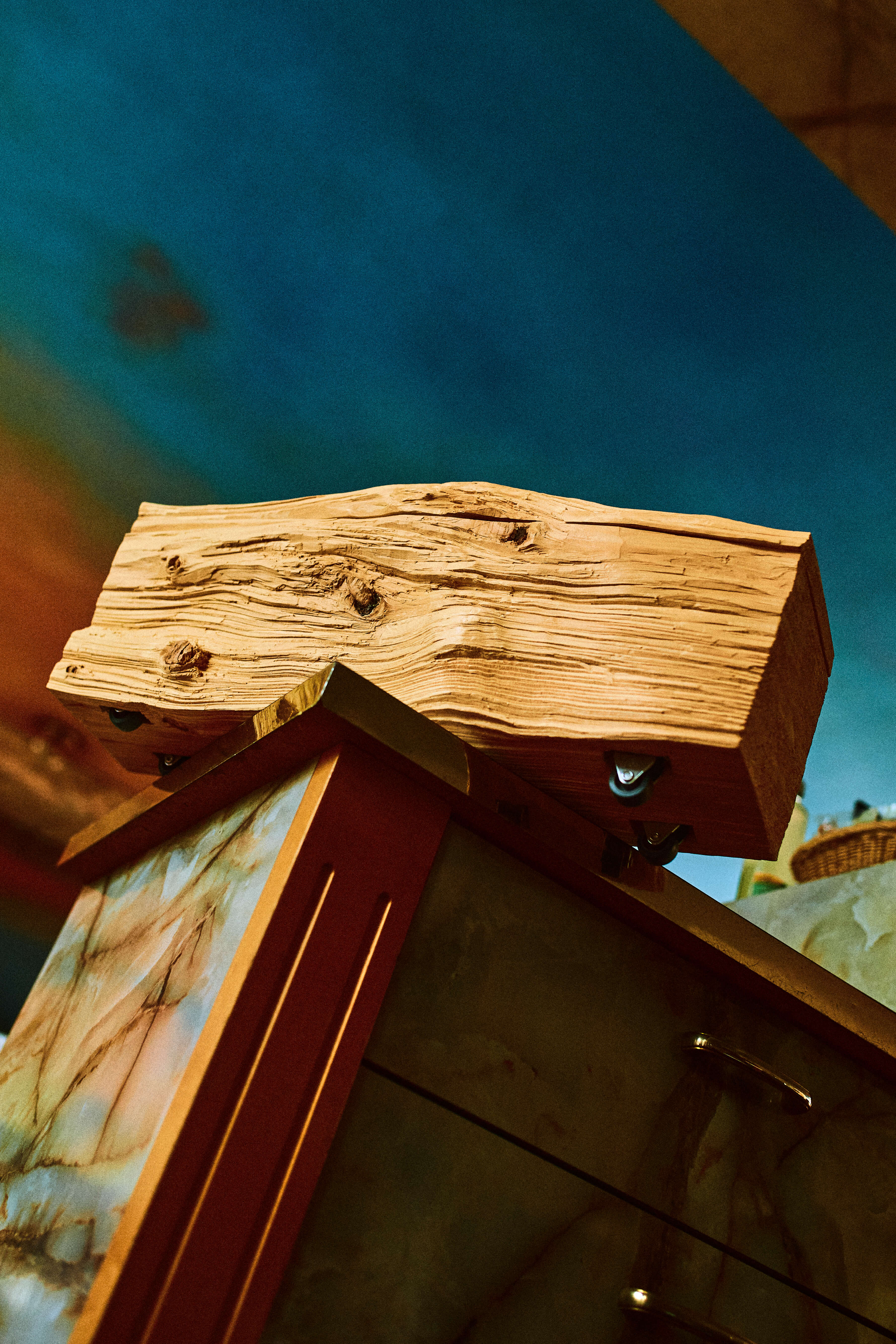 Profiler, Exploring: Raw Senses The Auction (Fig. 3)