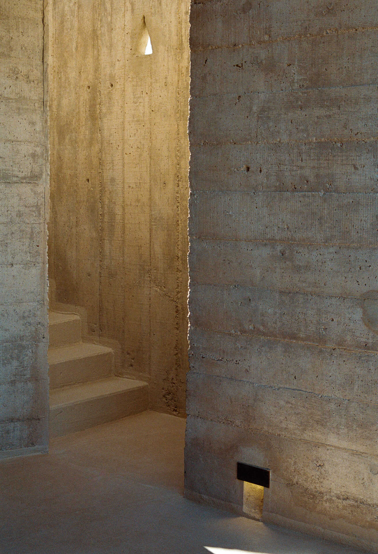 Profiler, Exploring: Rubén Valdez Practice for Architecture (Fig. 9)