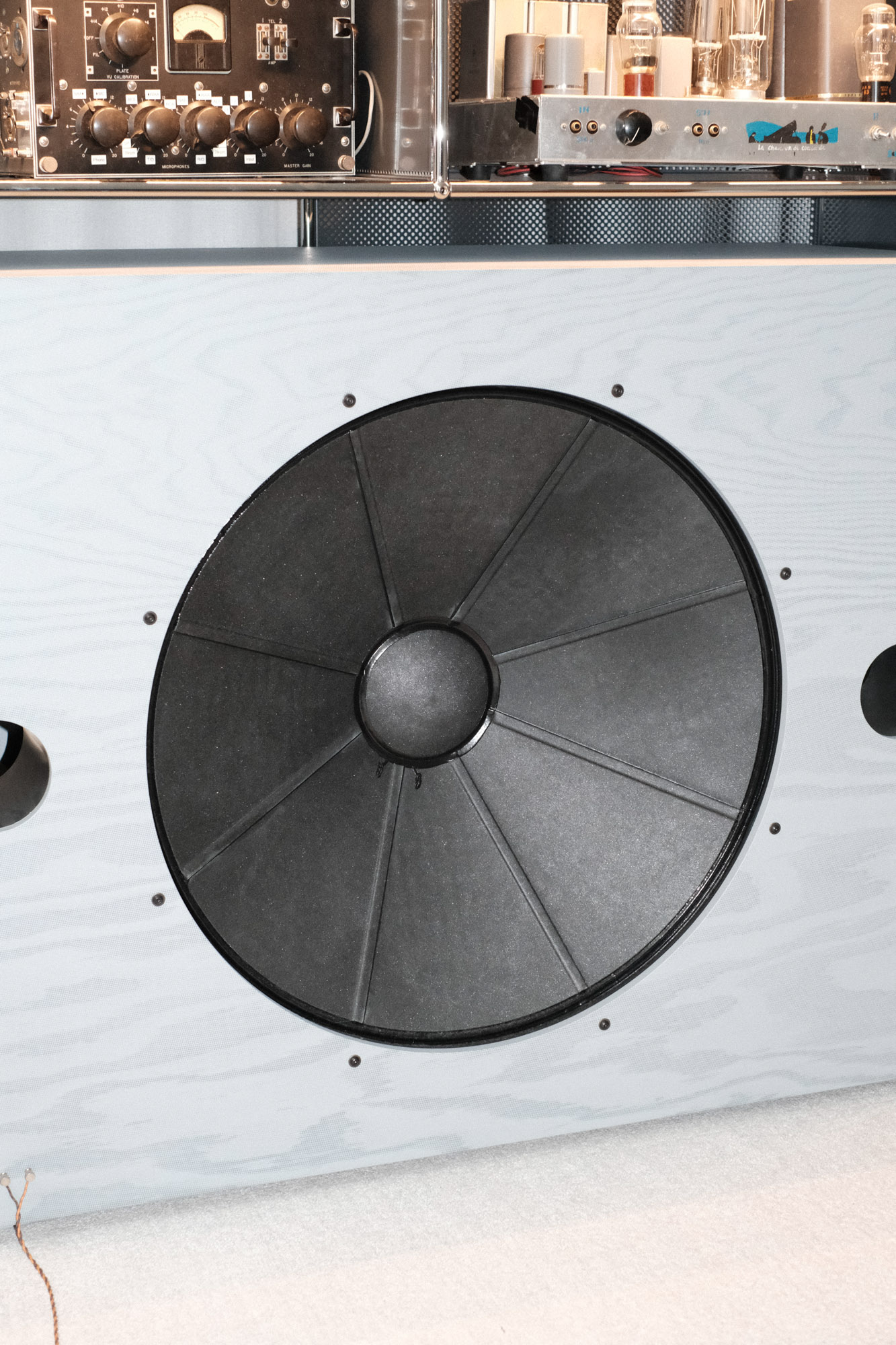 Profiler, Reading: USM × OJAS Listening Room (Fig. 5)